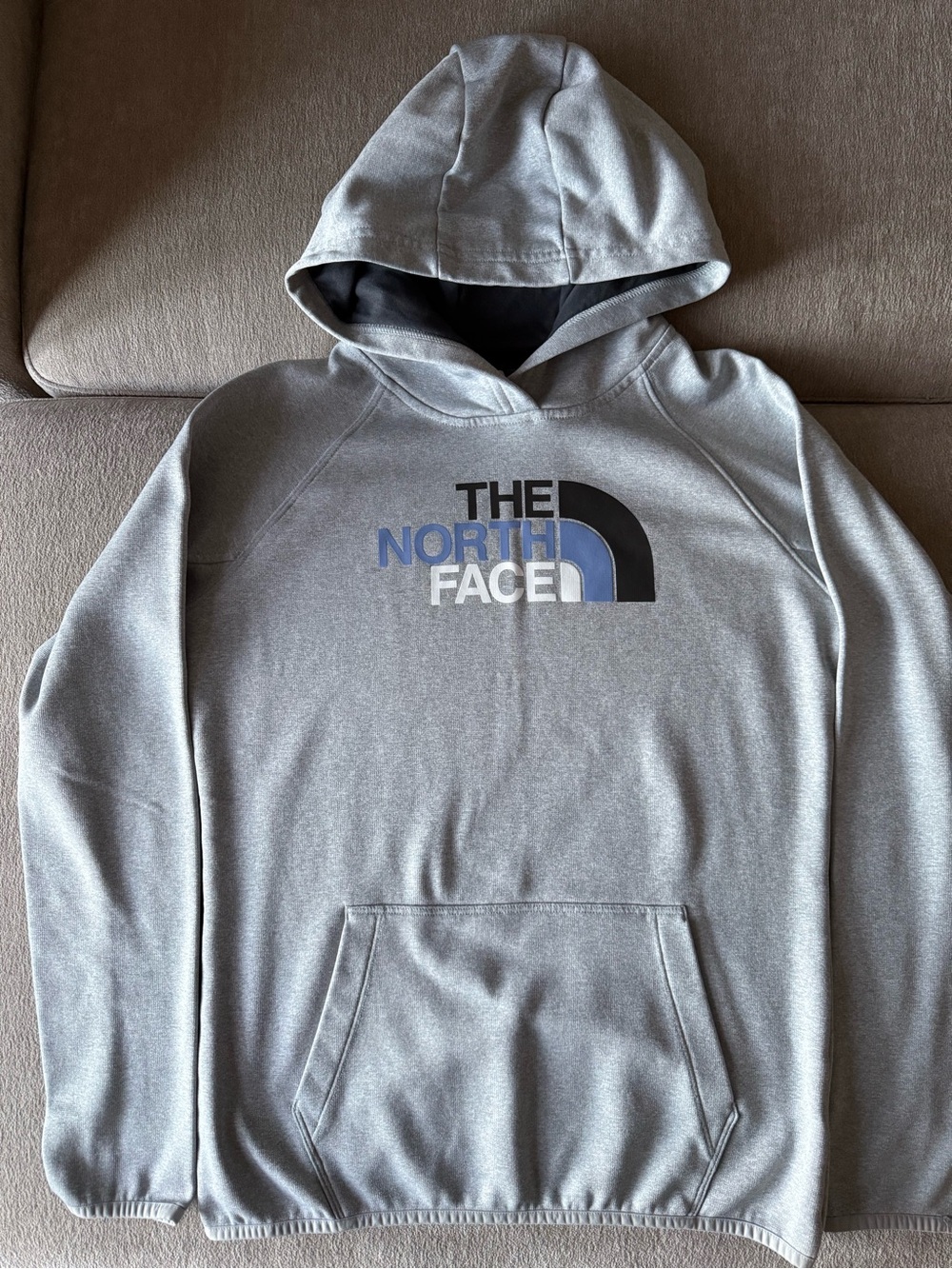 The North Face Women's Light Gray Pullover Hoodie